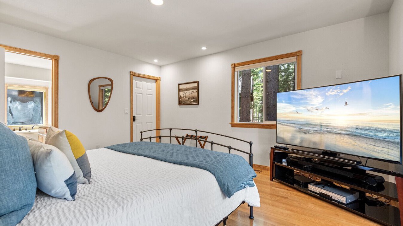 Photo of Bedroom in Tahoe Woods