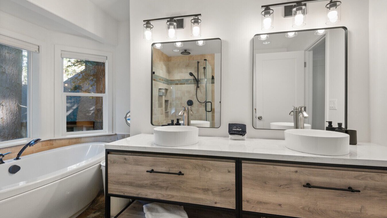Photo of Bathroom in Tahoe Woods