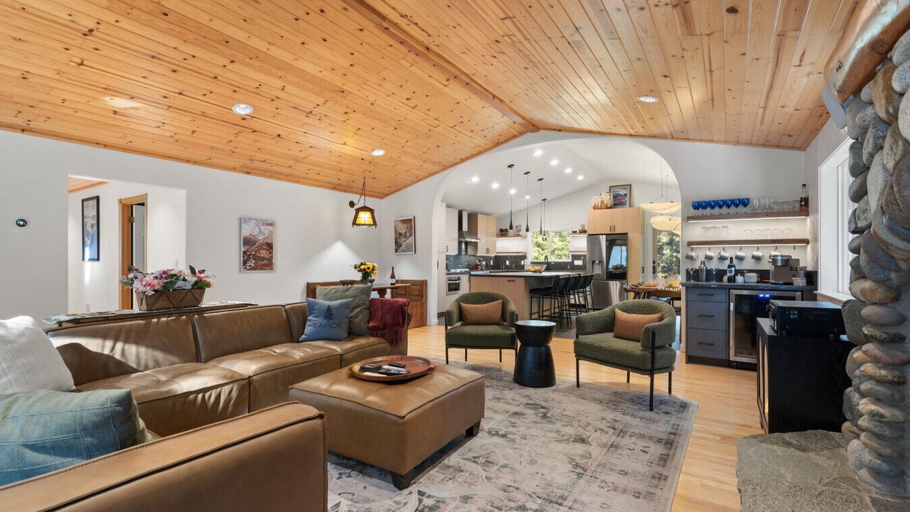 Photo of Livingroom in Tahoe Woods
