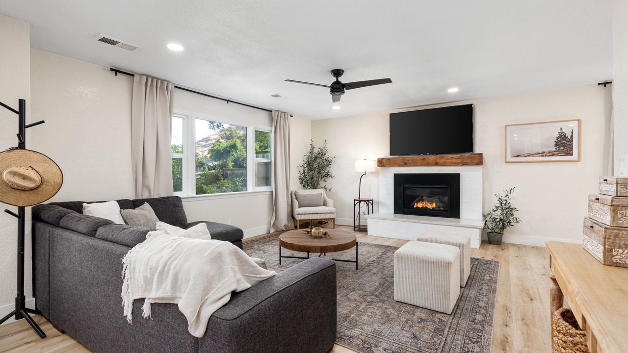 Photo of Livingroom in Three Rivers
