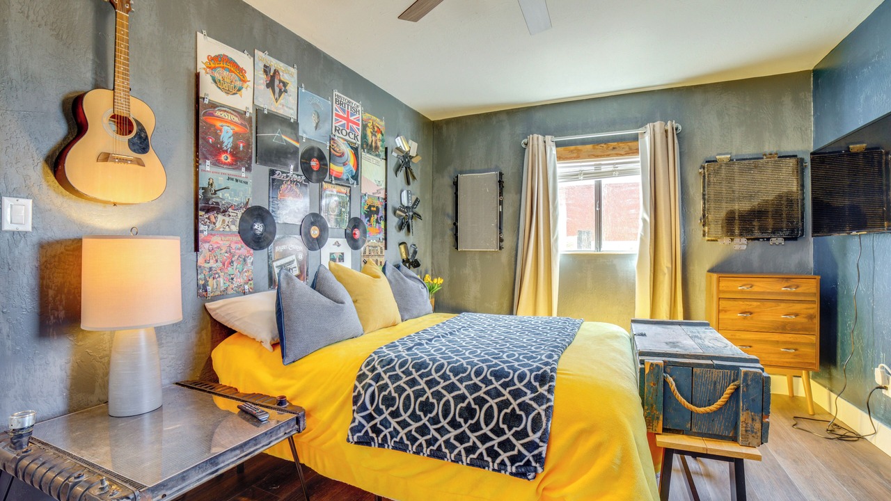 Photo of Bedroom in Lyon County