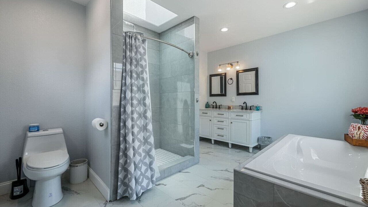Photo of Bathroom in La Loma