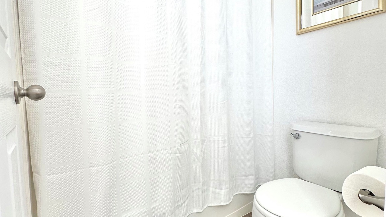 Photo of Bathroom in Valley Oak