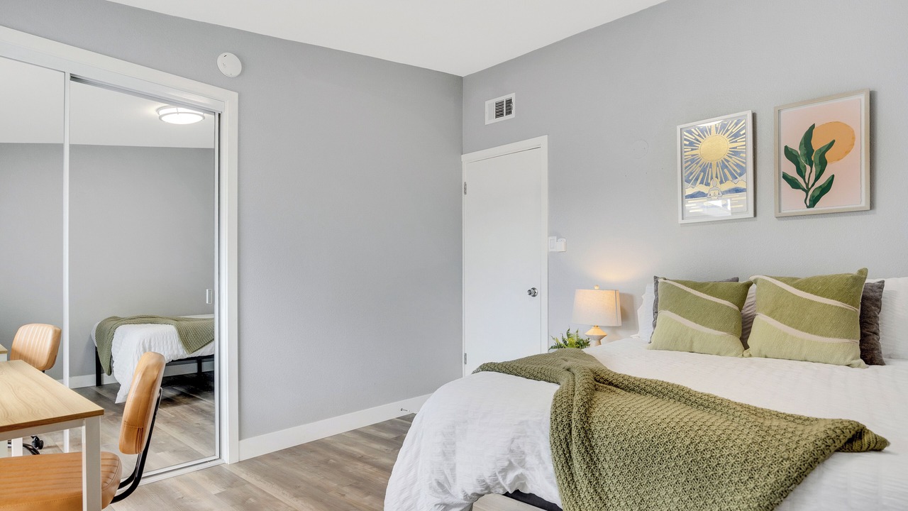 Photo of Bedroom in Sherwood Forest and Thistle Development