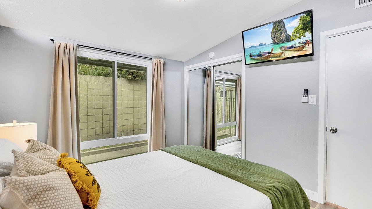 Photo of Bedroom in Sherwood Forest and Thistle Development