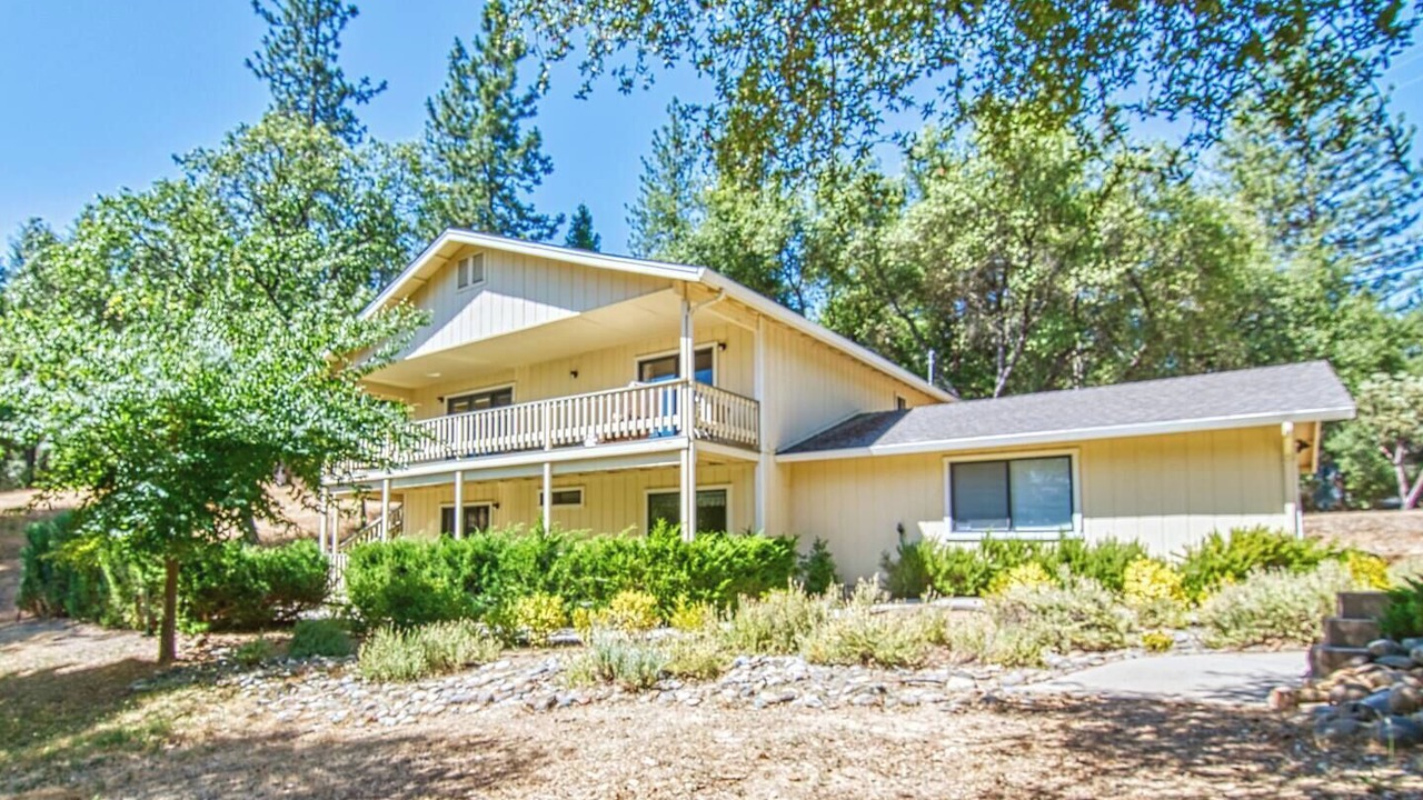 Photo of Outdoor in Groveland