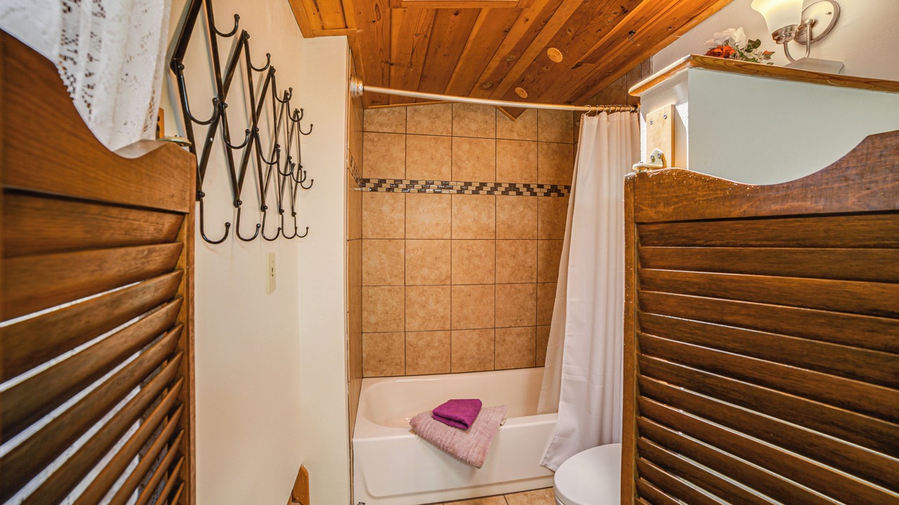 Photo of Bathroom in Frazier Park