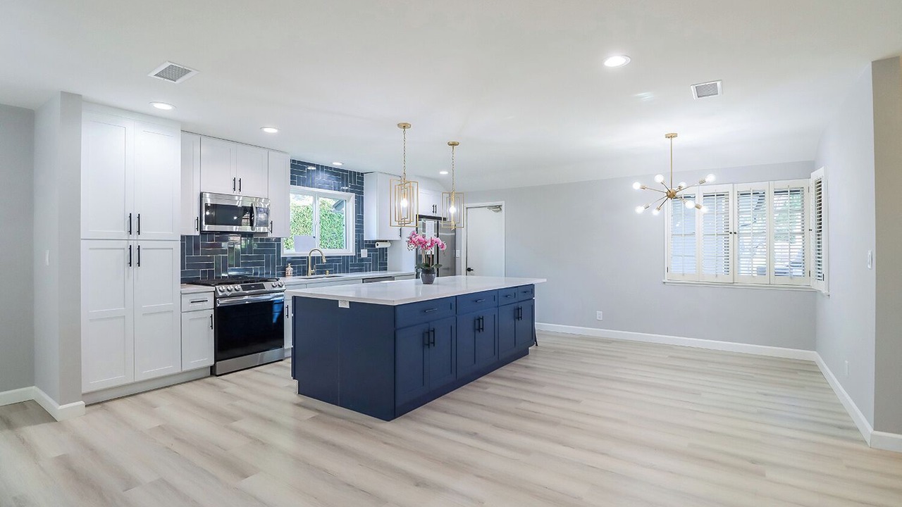 Photo of Kitchen in Canoga Park