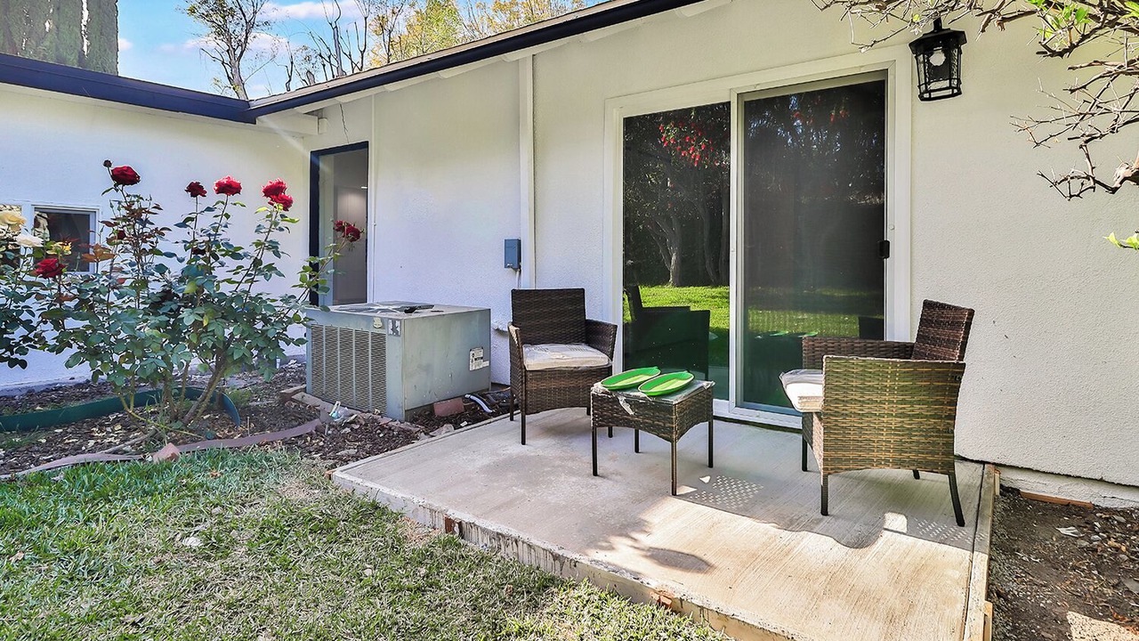 Photo of Patio Balcony in Canoga Park