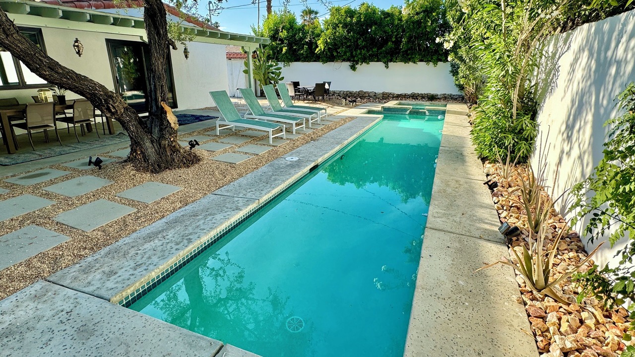 Photo of Outdoor in Warm Sands
