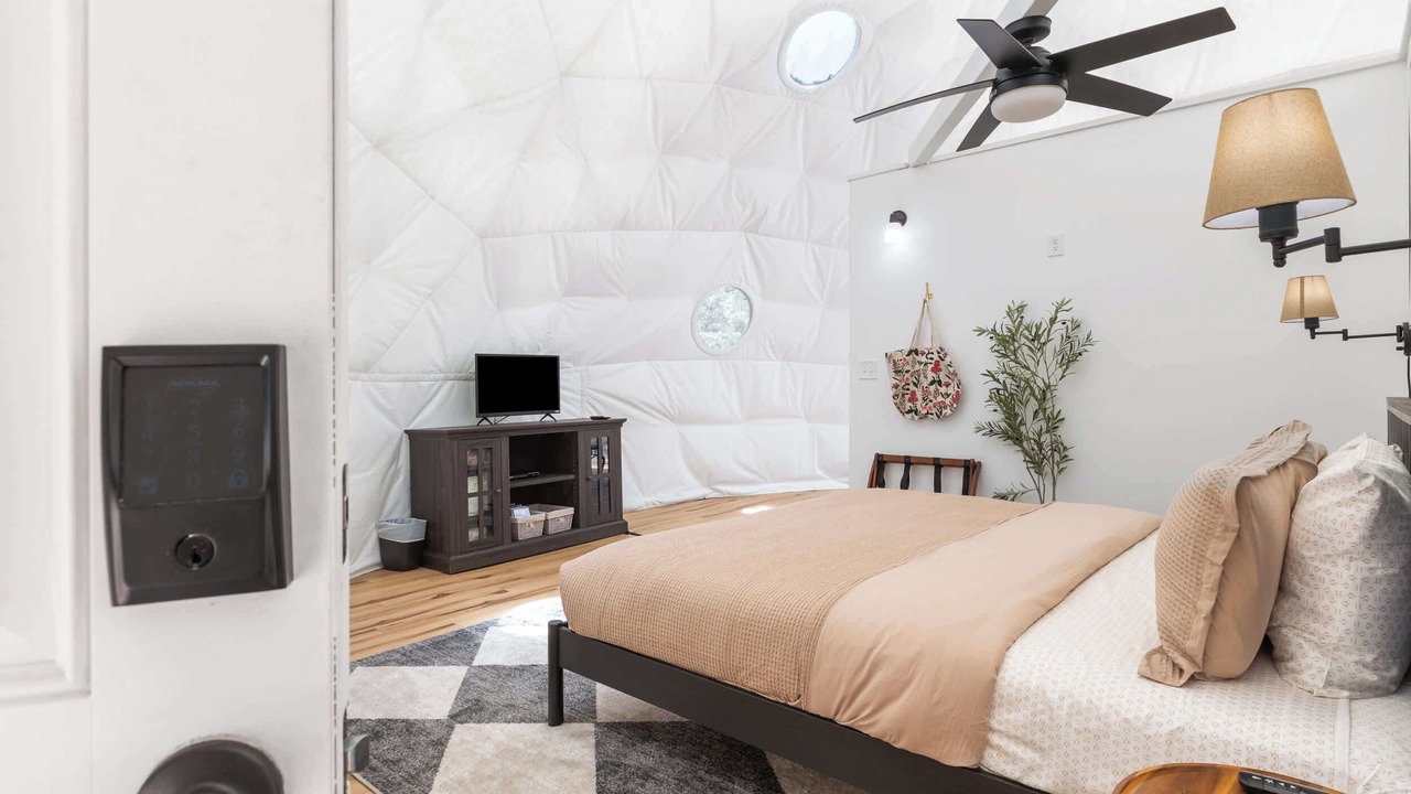 Photo of Bedroom in Shaver Lake