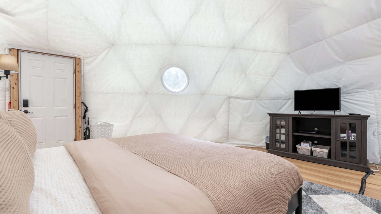 Photo of Bedroom in Shaver Lake