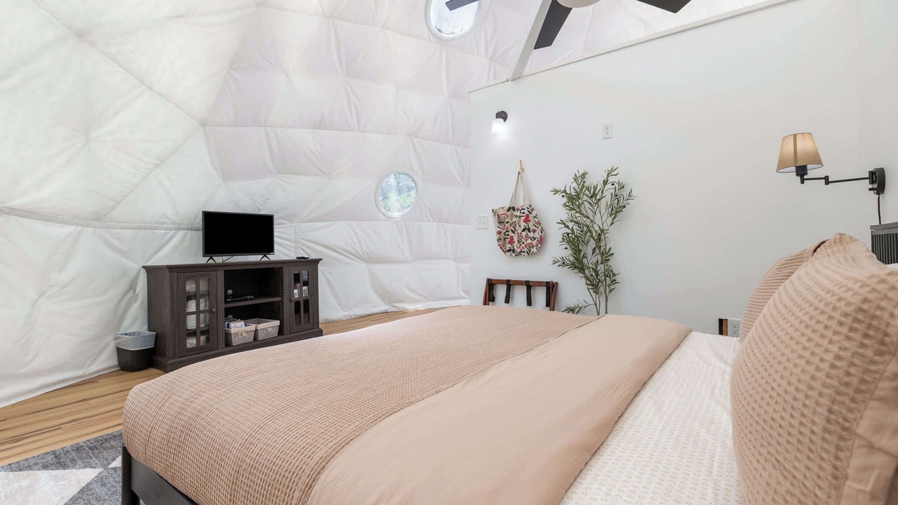 Photo of Bedroom in Shaver Lake