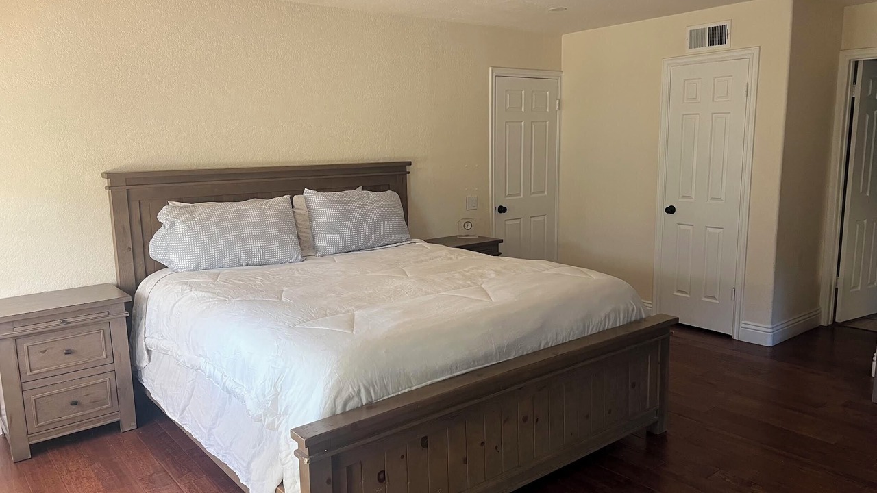 Photo of Bedroom in Thousand Oaks