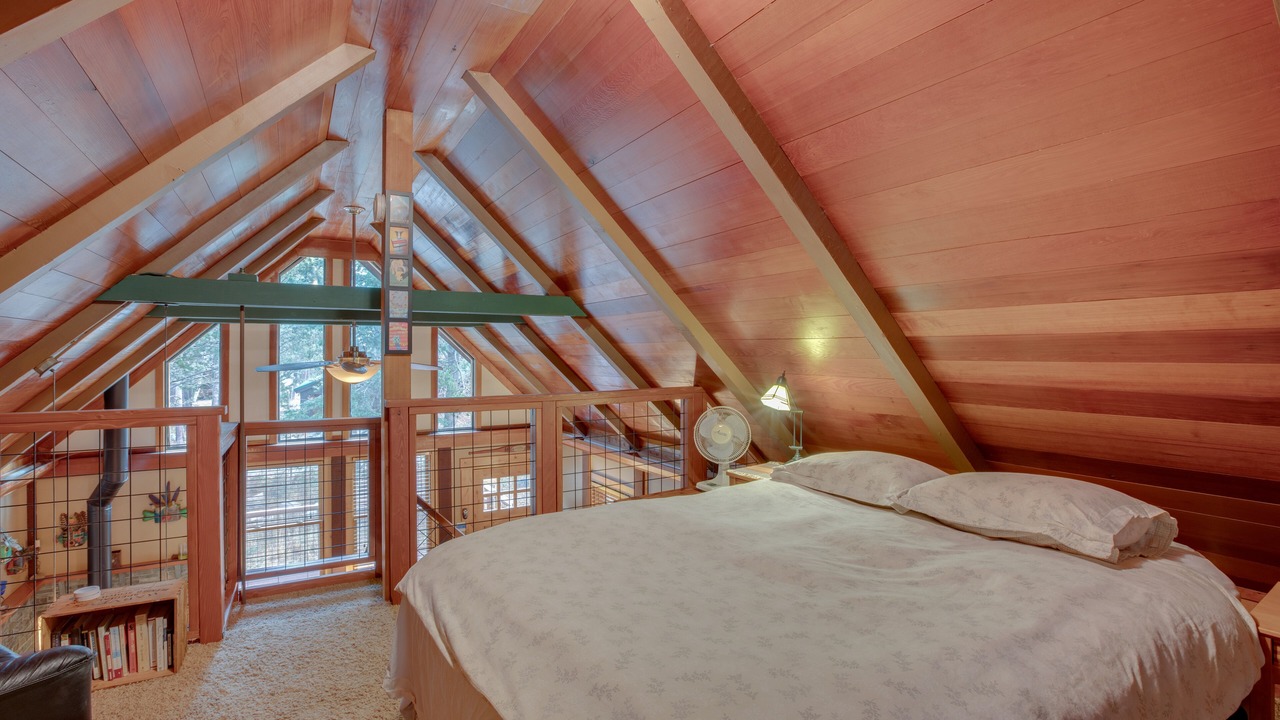 Photo of Bedroom in Tahoma