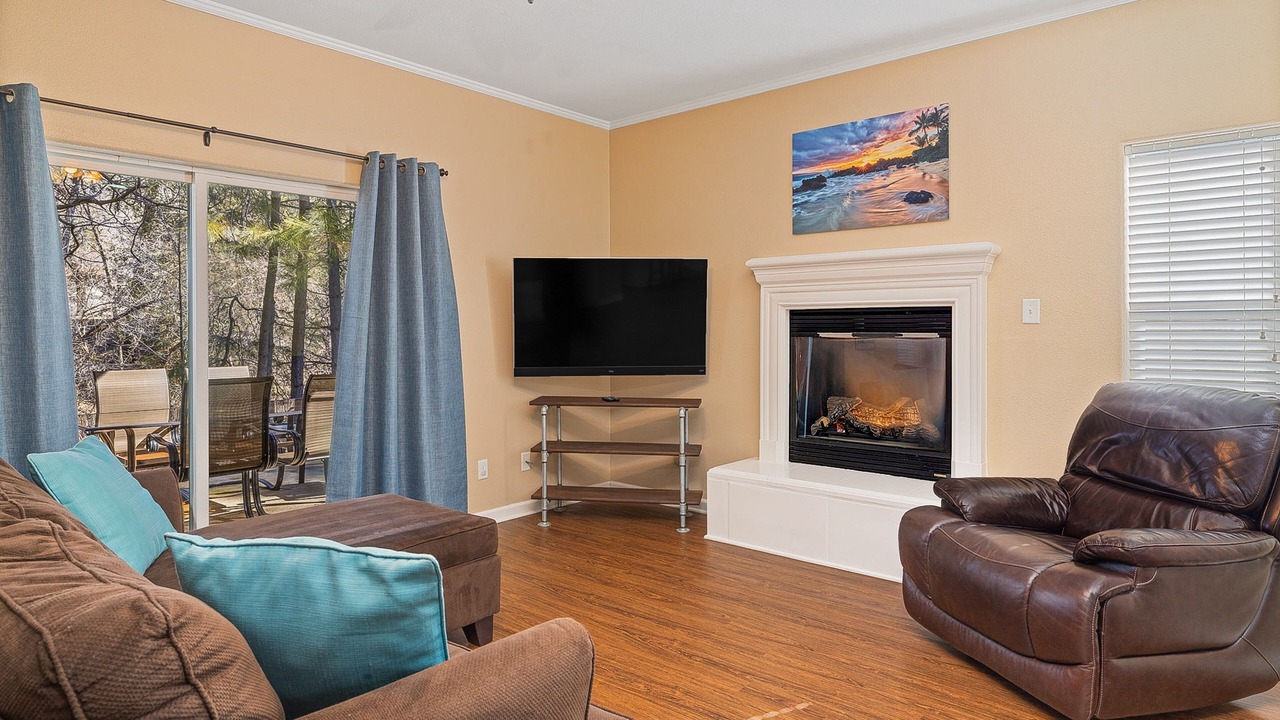 Photo of Livingroom in Bass Lake