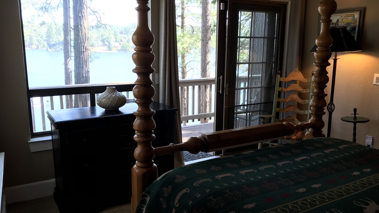 Photo of Bedroom in Groveland