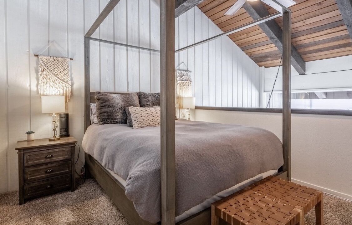 Photo of Bedroom in Mammoth Lakes