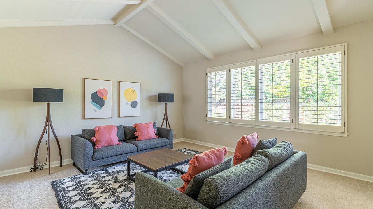 Photo of Livingroom in Waverly Park