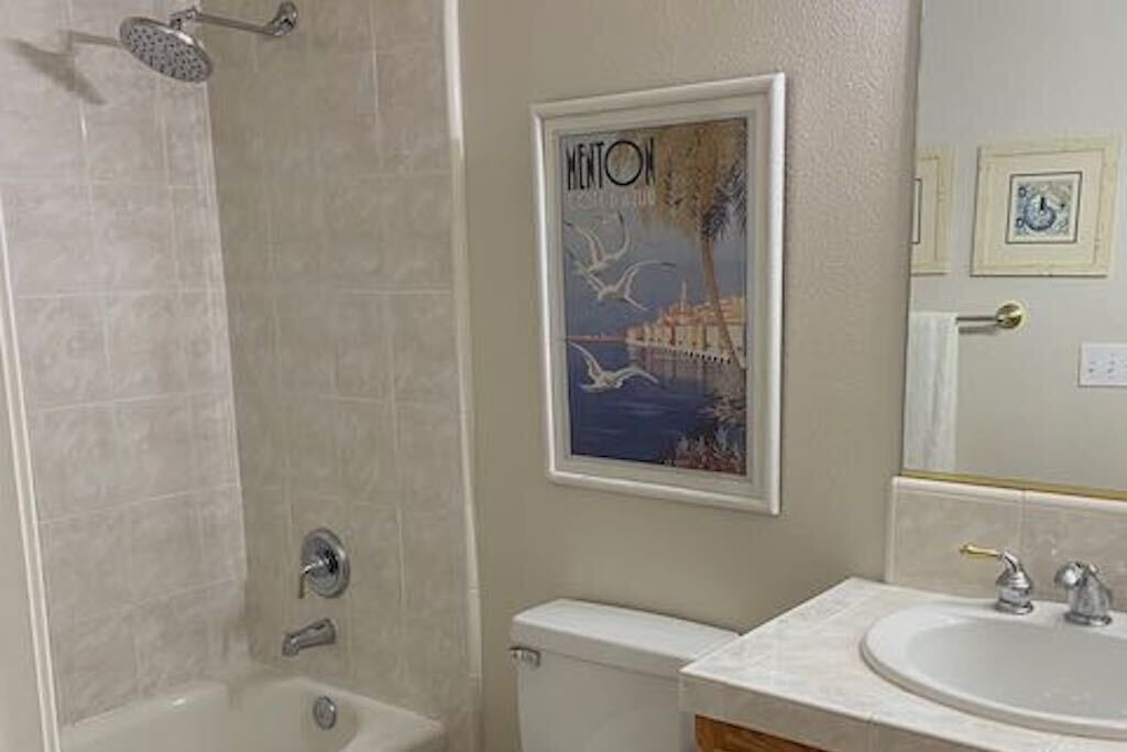 Photo of Bathroom in Park Hill