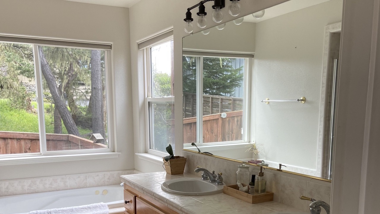 Photo of Bathroom in Park Hill