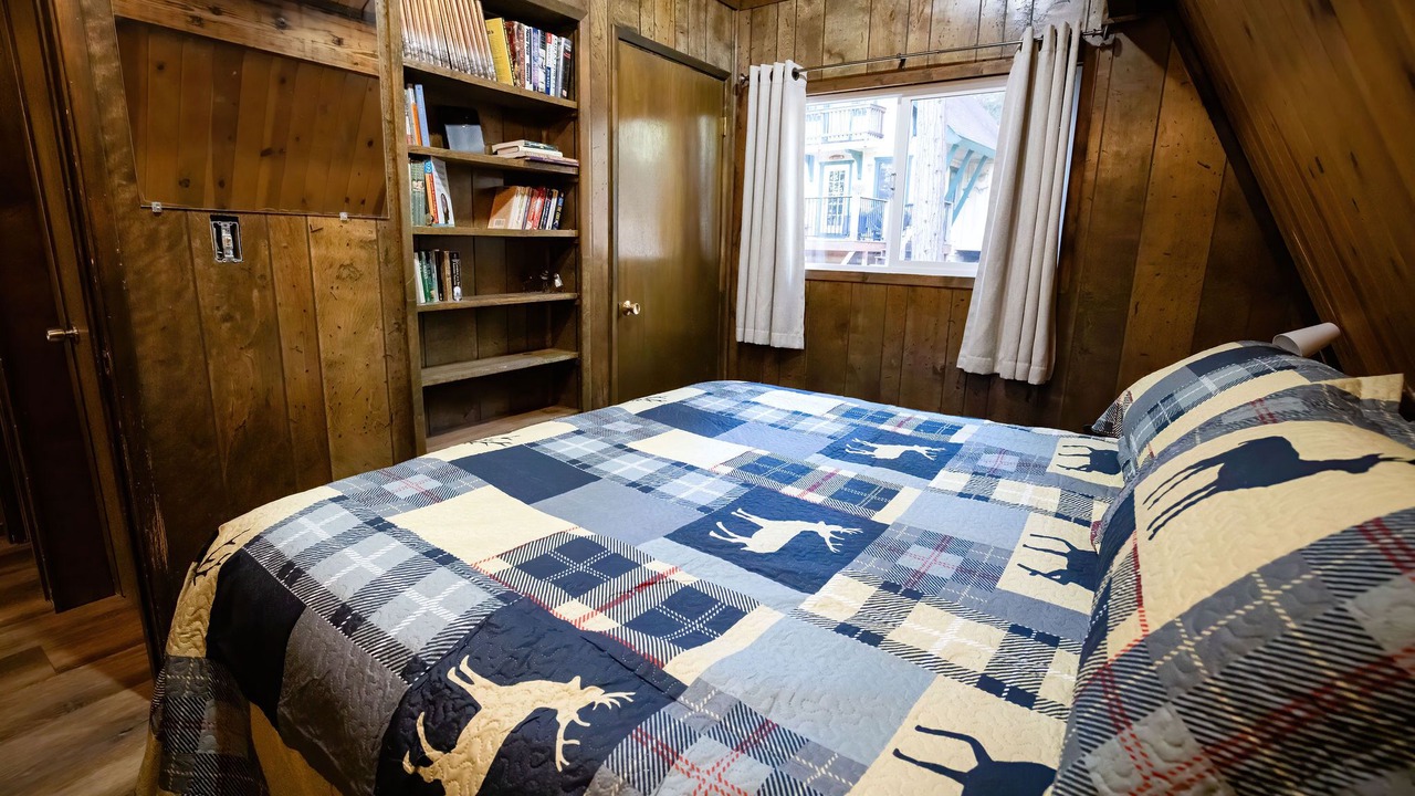 Photo of Bedroom in Cold Springs