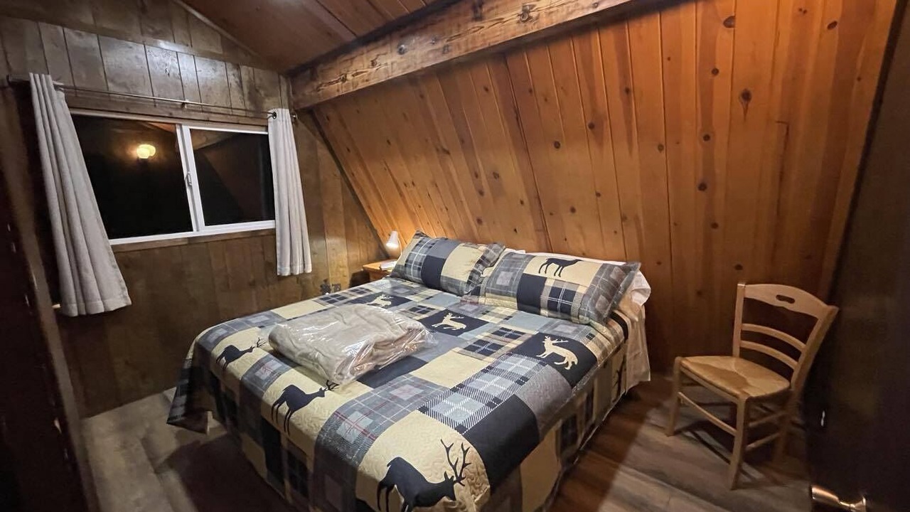 Photo of Bedroom in Cold Springs