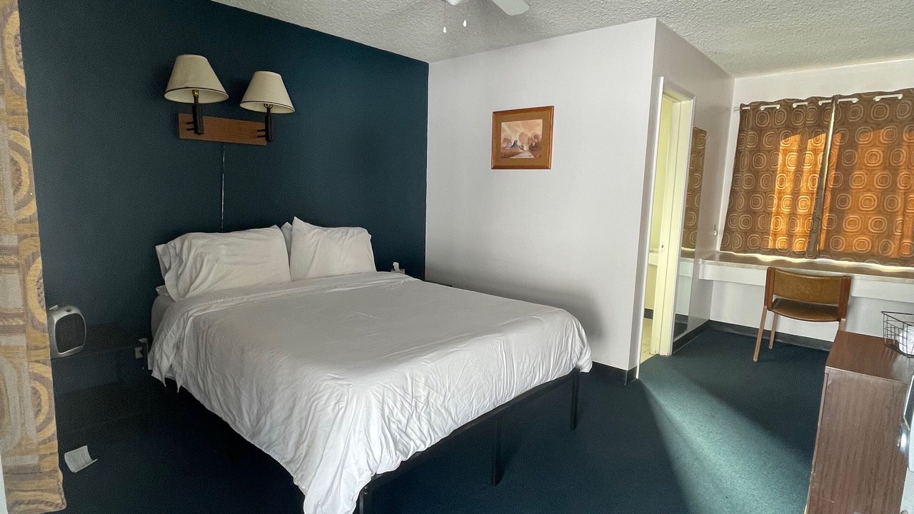 Photo of Bedroom in Wofford Heights