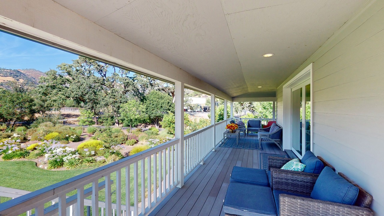 Photo of Patio Balcony in Riebli-Wallace Neighborhood Group
