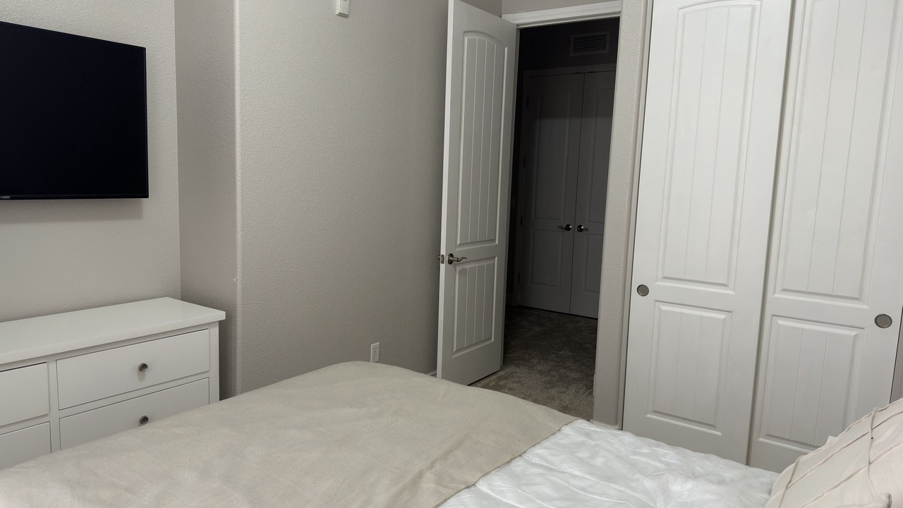 Photo of Bedroom in Lake Las Vegas