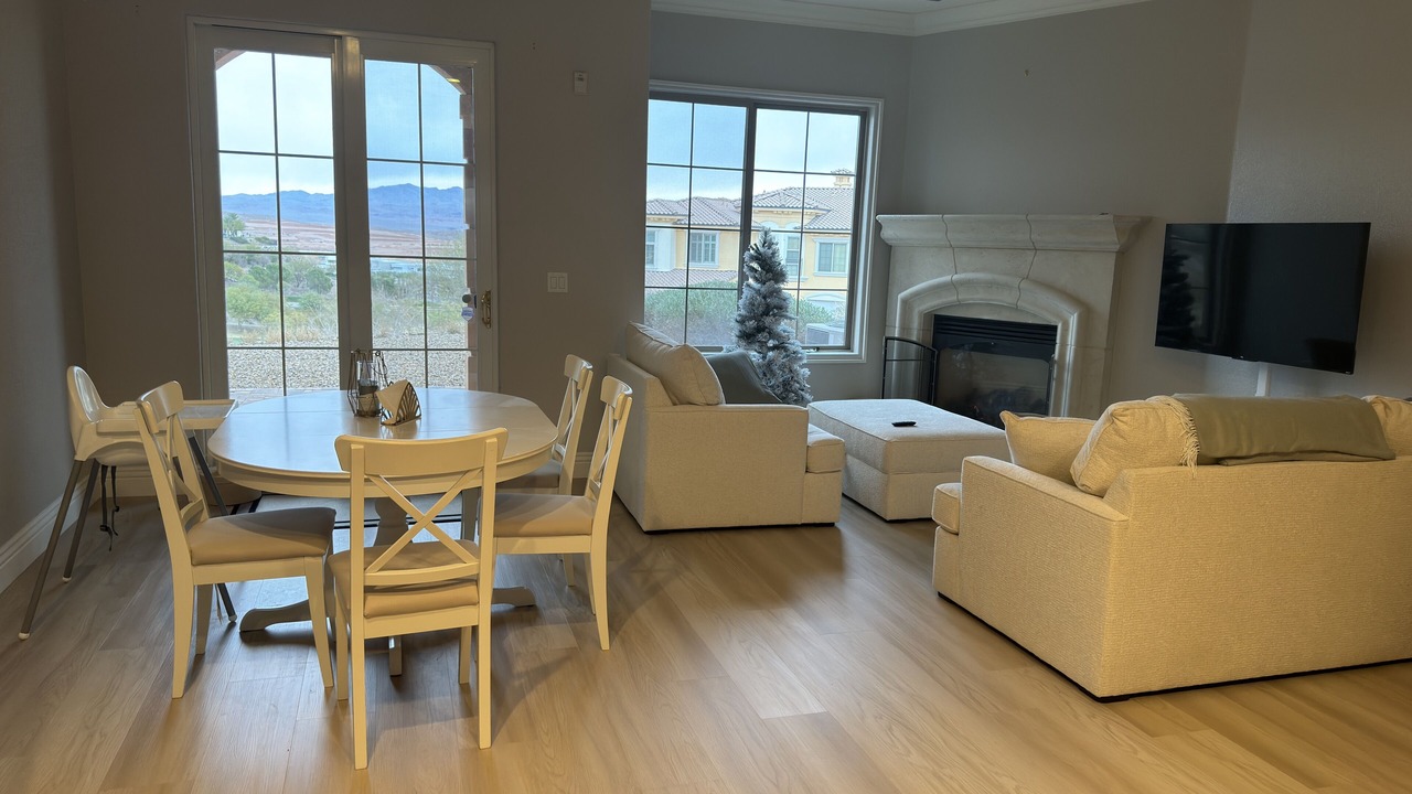 Photo of Livingroom in Lake Las Vegas