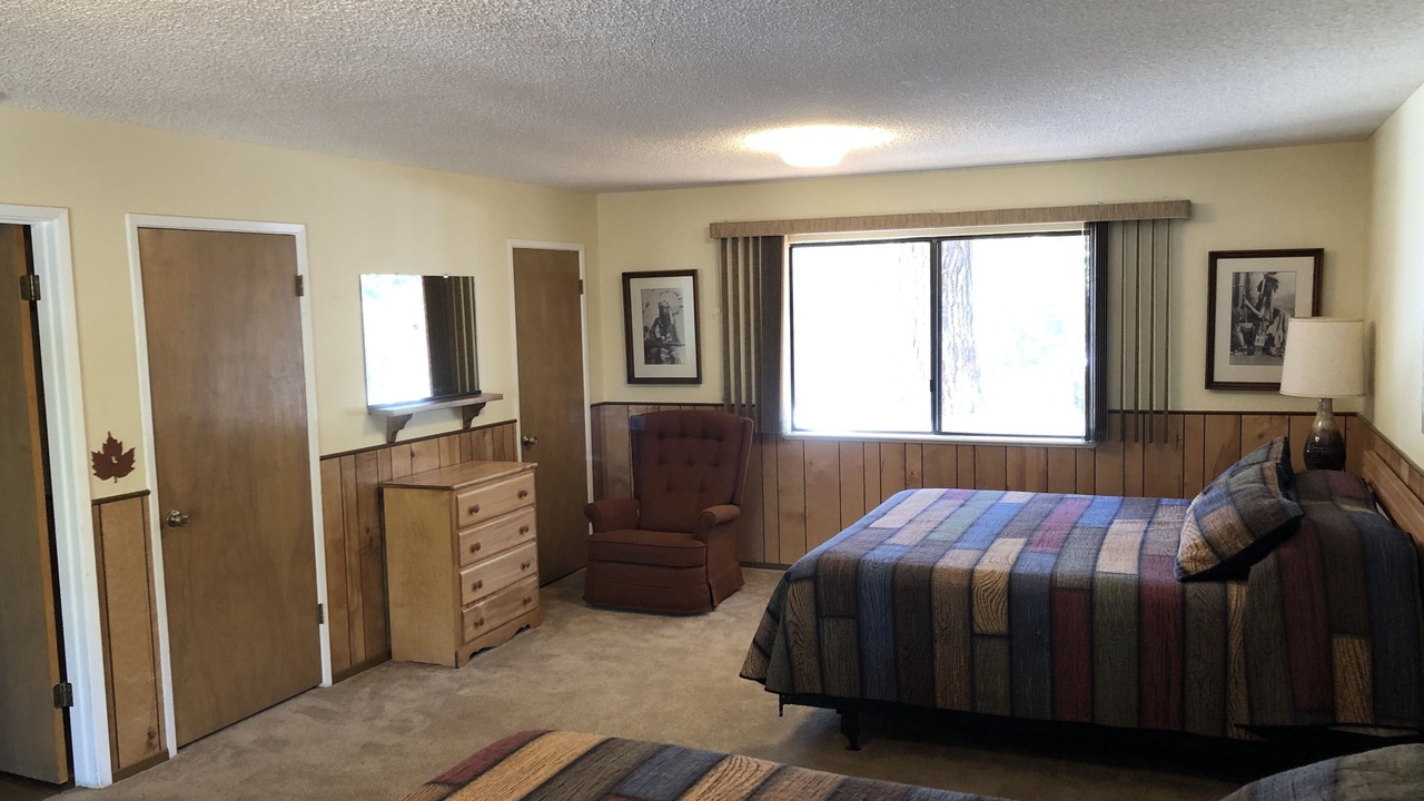 Photo of Bedroom in Shaver Lake