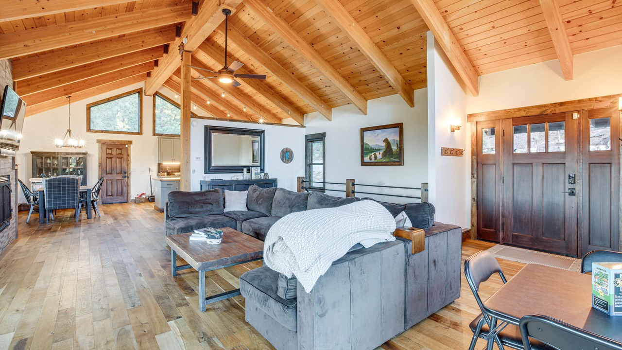 Photo of Livingroom in Tahoe Village