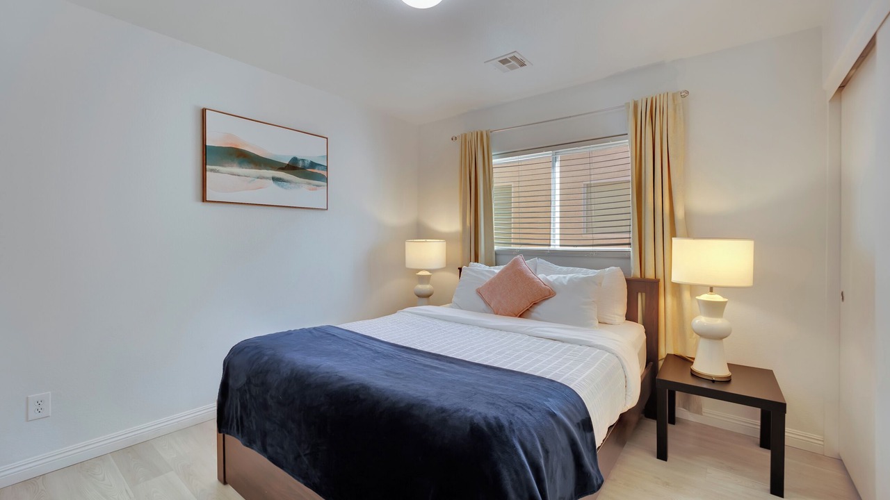 Photo of Bedroom in Arden