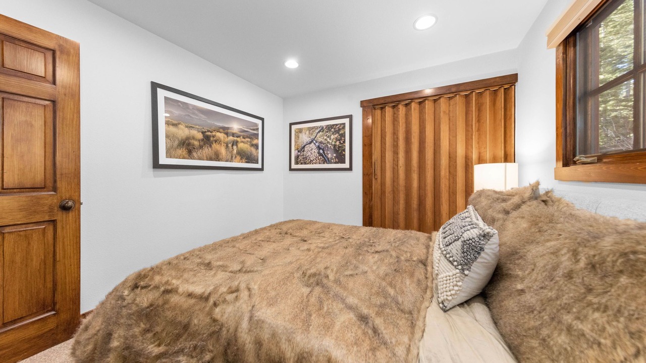 Photo of Bedroom in Dollar Point