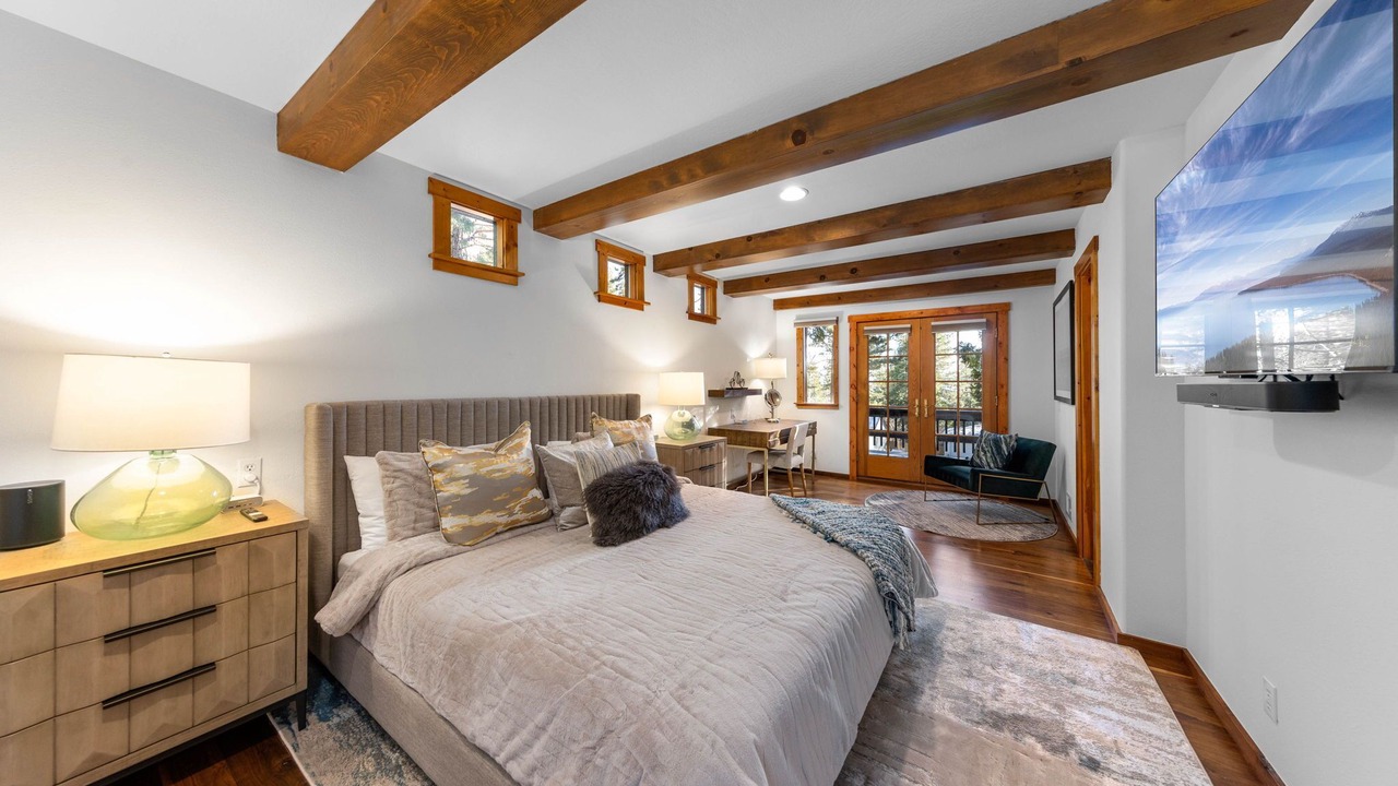 Photo of Bedroom in Dollar Point