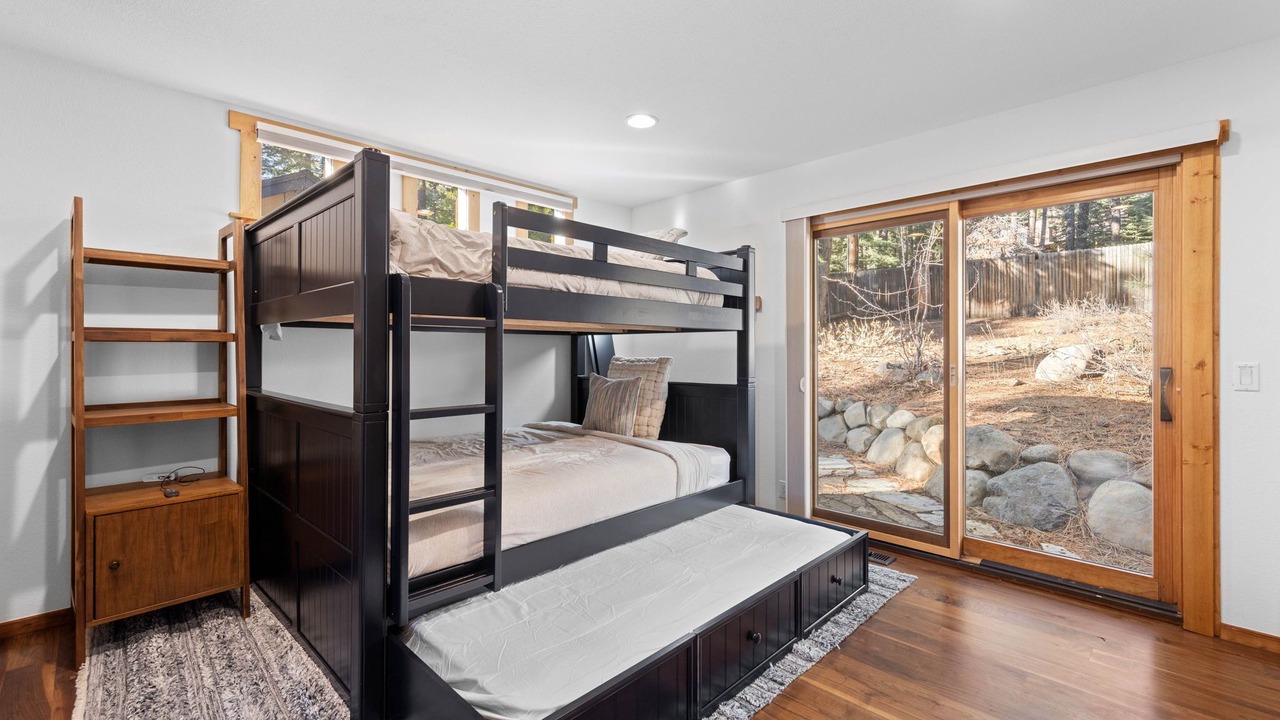 Photo of Bedroom in Dollar Point