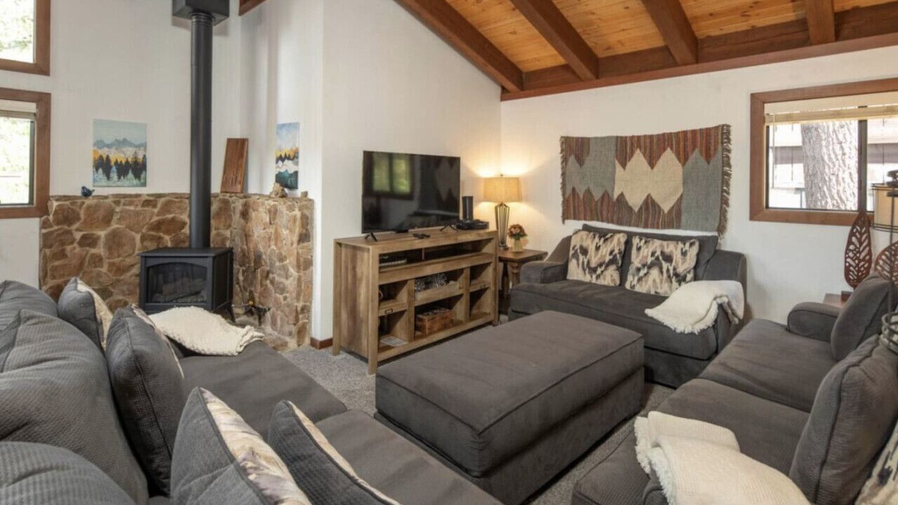 Photo of Livingroom in Lake Forest