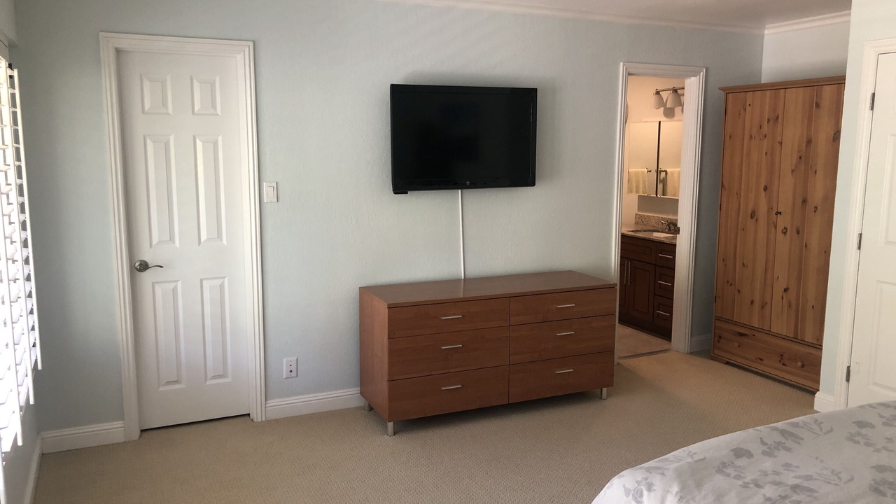 Photo of Bedroom in Rheem Valley Manor