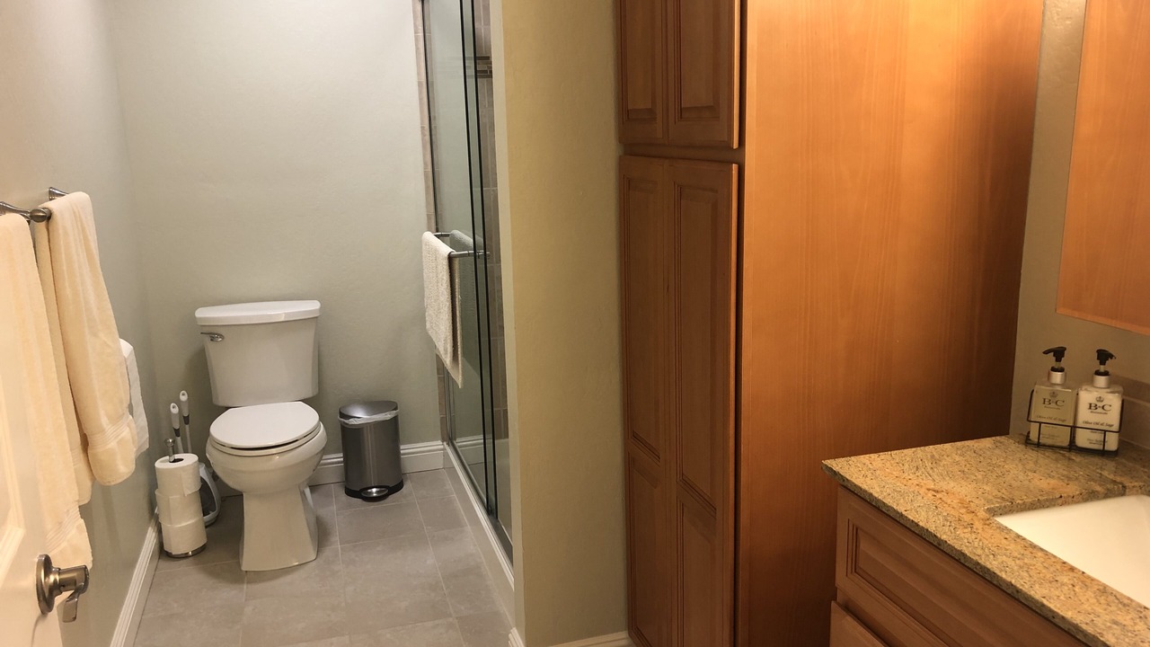 Photo of Bathroom in Rheem Valley Manor