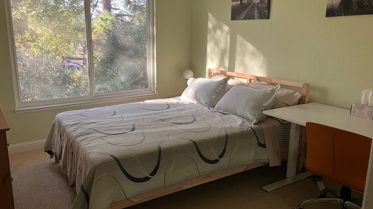 Photo of Bedroom in Rheem Valley Manor
