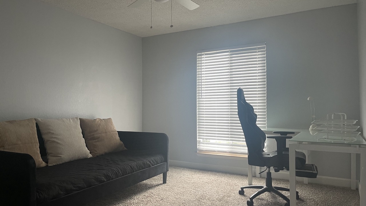 Photo of Livingroom in Roosevelt