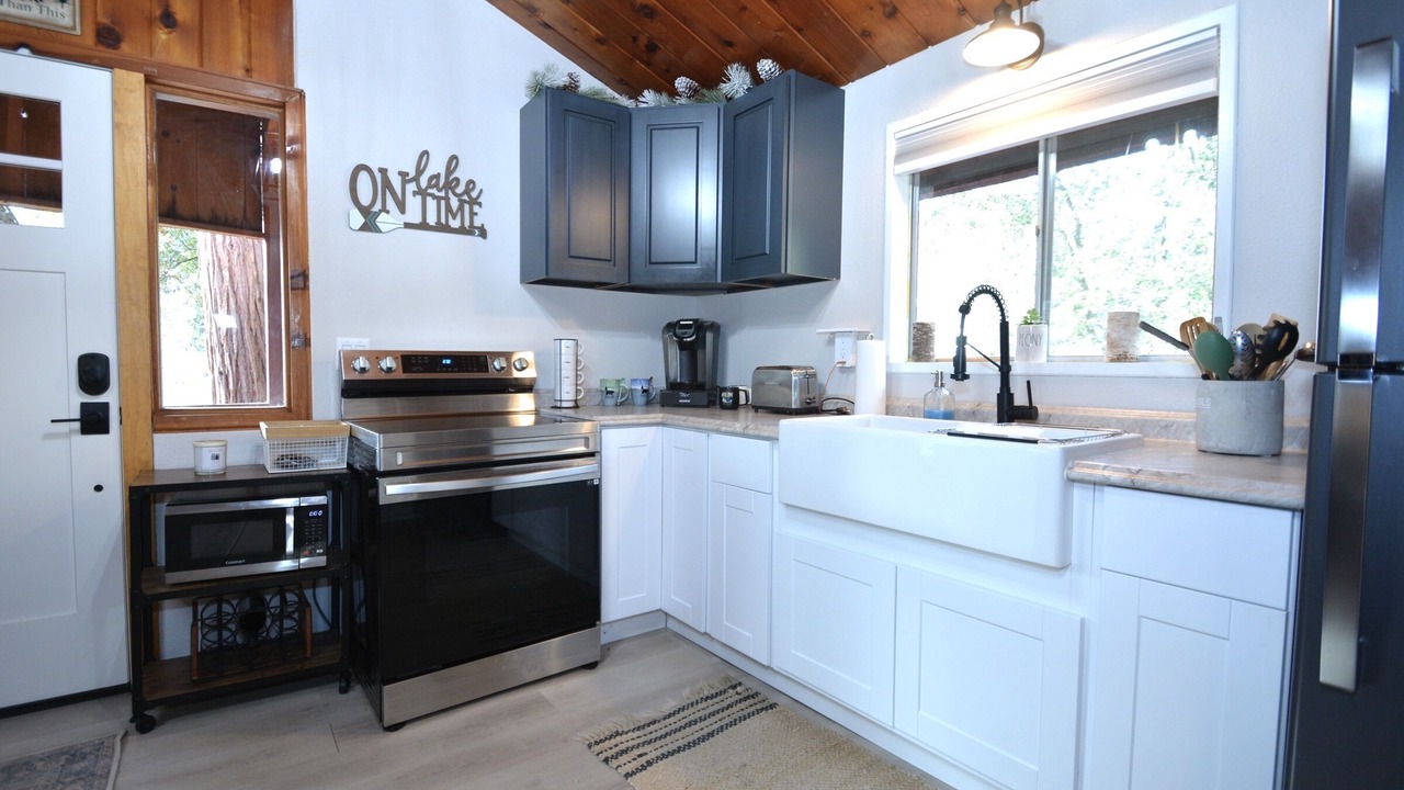 Photo of Kitchen in Bass Lake