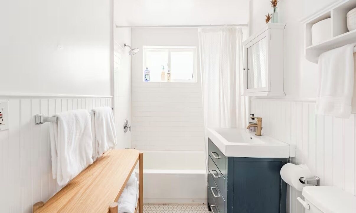 Photo of Bathroom in Carpinteria