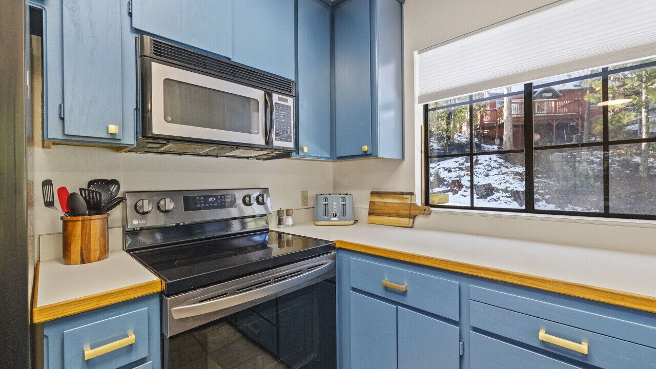 Photo of Kitchen in Mi-Wuk Village