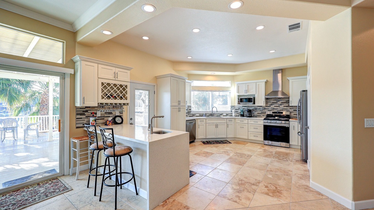 Photo of Kitchen in Discovery Bay