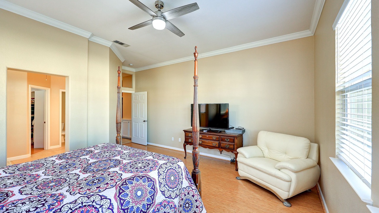 Photo of Bedroom in Discovery Bay