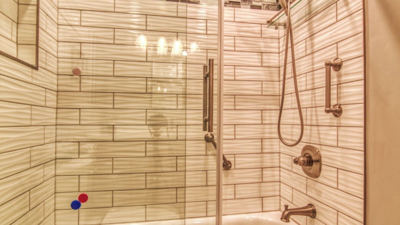 Photo of Bathroom in Groveland