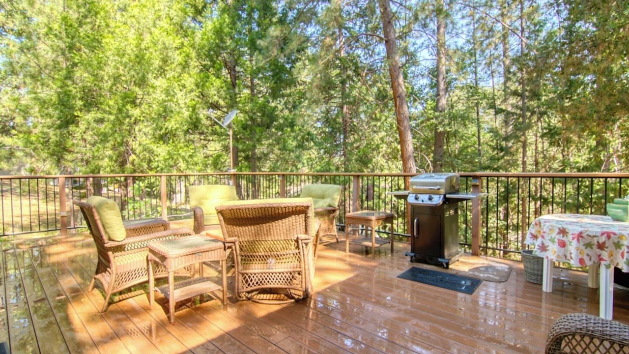 Photo of Outdoor in Groveland