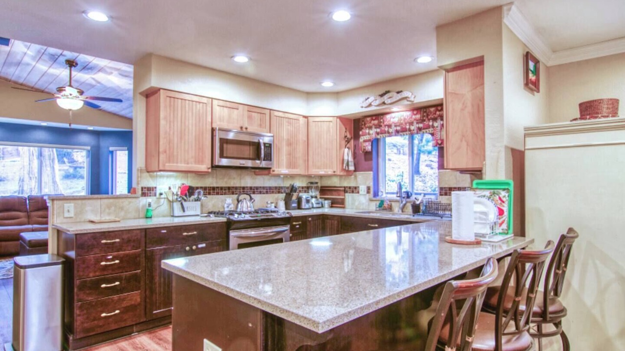 Photo of Kitchen in Groveland